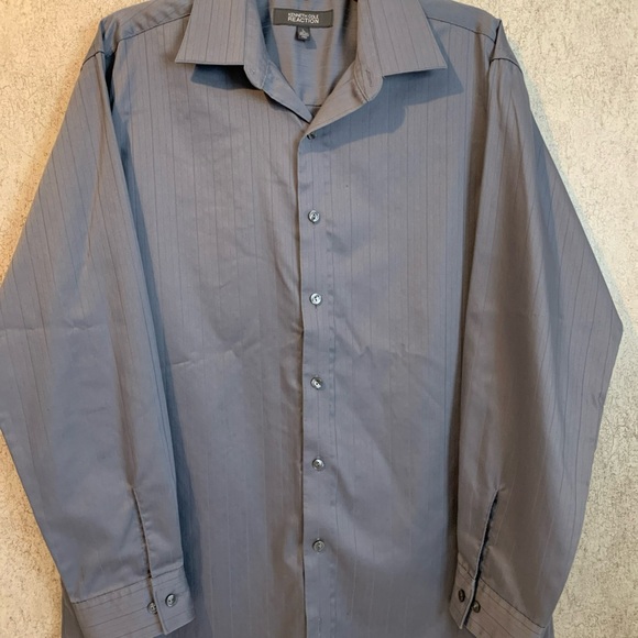 Kenneth Cole Gray Strip Men's Wrinkle Free Dress Shirt Large 32/33 - Picture 1 of 7